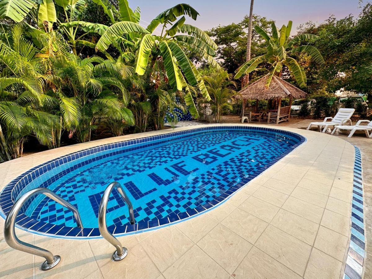 Blue Beach Resort Baanphakrimlay Екстериор снимка